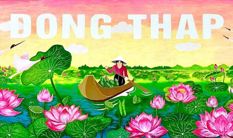 Hơn 600 trường học vẽ bích họa sen hưởng ứng Lễ hội Sen