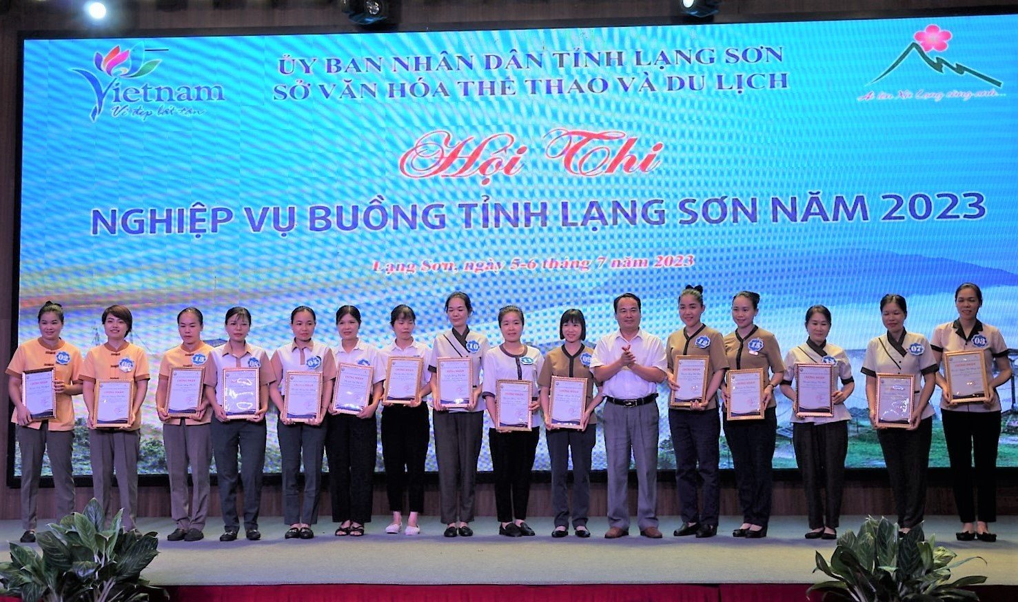 15 thí sinh tham gia Hội thi nghiệp vụ buồng tỉnh Lạng Sơn năm 2023