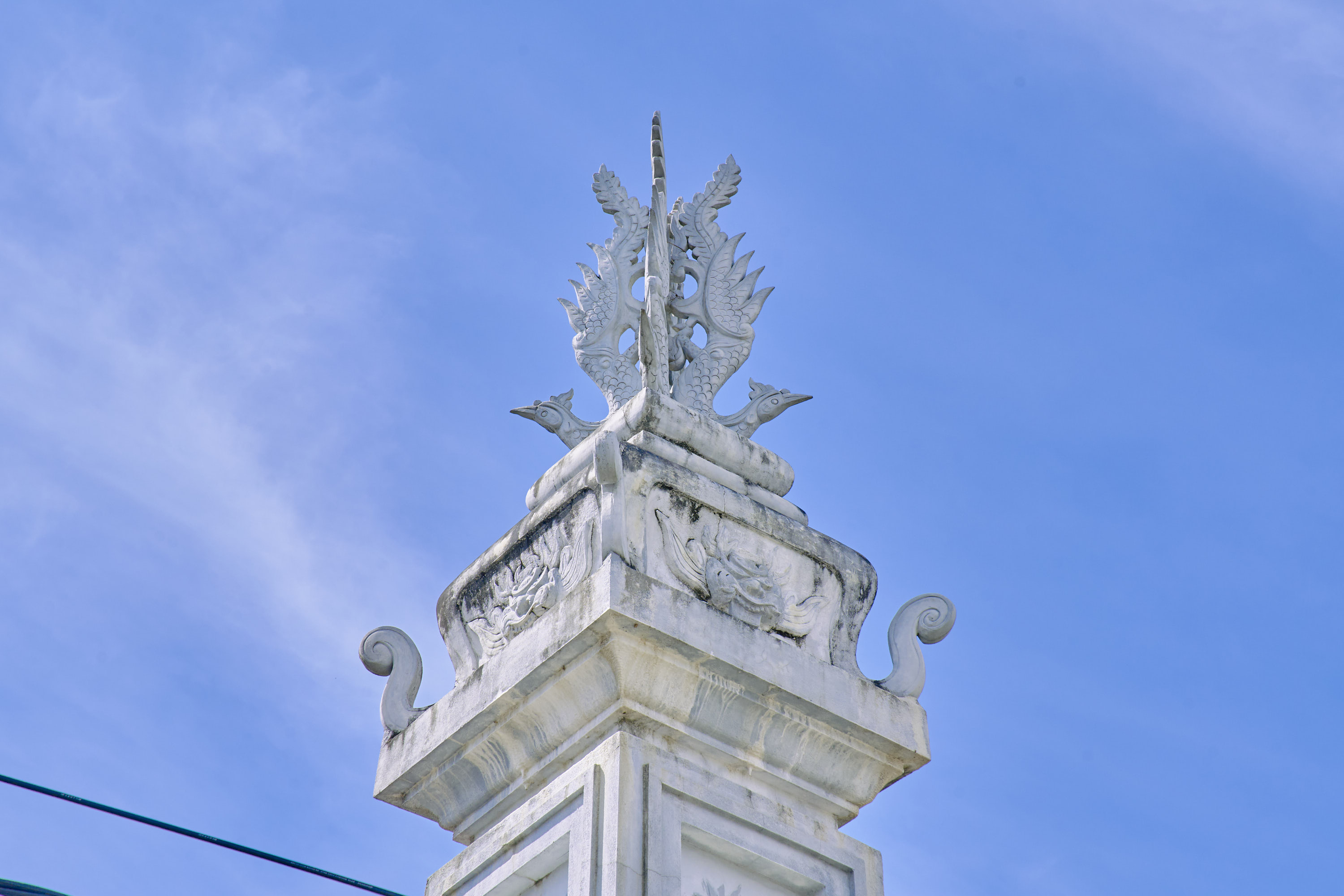 LUONG SON COMMUNAL HOUSE DO LUONG DISTRICT