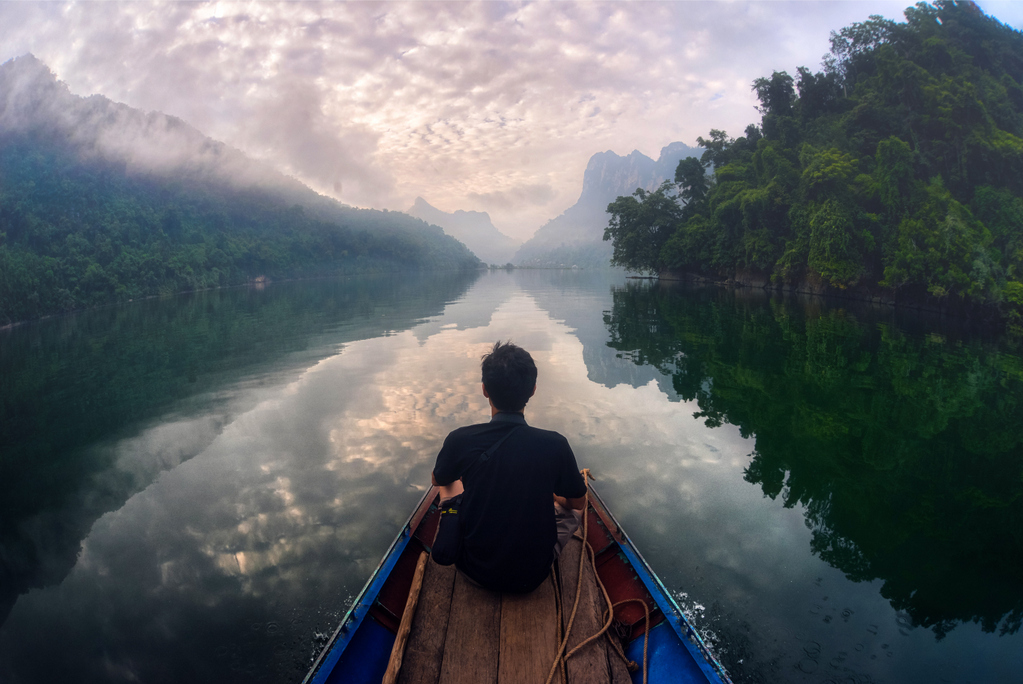 Với thiên nhiên Việt Nam đẹp, bạn sẽ cảm thấy như mình đang sống giữa một thiên đường. Những ngọn núi lớn, con sông trải dài và những bãi biển đẹp sẽ khiến tâm hồn bạn cảm thấy thanh thản. Hãy nhìn vào hình ảnh và khám phá vẻ đẹp tự nhiên của Việt Nam!