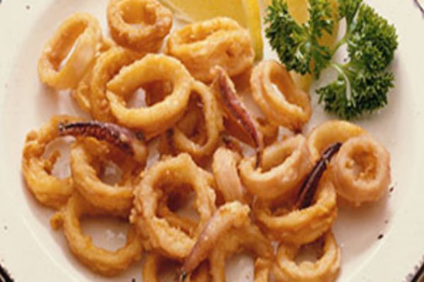 Deep Fried squid (8pcs)